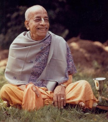 Srila Prabhupada Chanting Hare Krishna Mahamantra