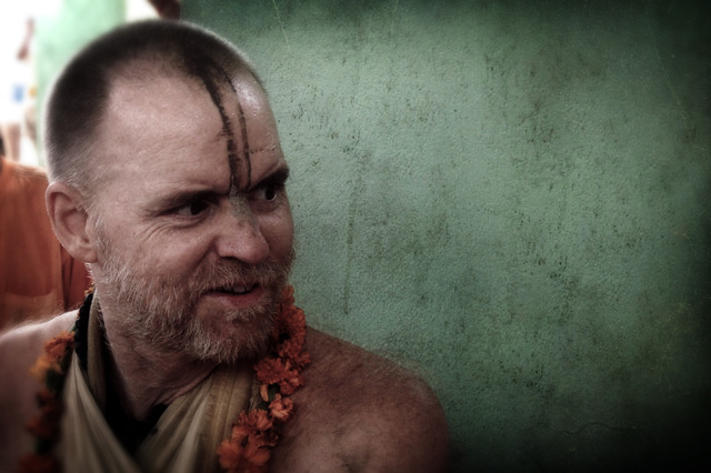 Aindra Prabhu Chanting Hare Krishna