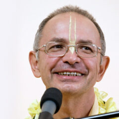 Chant Hare Krishna Japa With Bhakti Vignana Swami