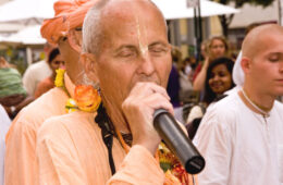 Chant Hare Krishna Japa With Kavicandra Swami
