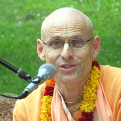 Chant Hare Krishna Japa With Kadama Kannan Swami